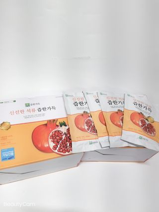 즙한가득 양배추사과즙/석류즙 30포, 선물박스 택1 — 4점을 준 리뷰어가 2022년 1월 올린 사용 사진
