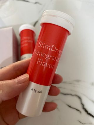 [슬림드랍 석류맛] 건기식 다이어트 보조제 겸 비타민 — 5점을 준 리뷰어가 2022년 1월 올린 사용 사진