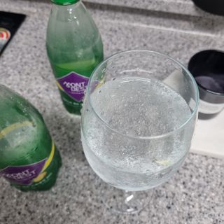 몽베스트 Montbest with Sparkling water Lemon OR Lime 20병(랜덤) — 5점을 준 리뷰어가 2023년 1월 올린 사용 사진
