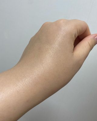 체르엠 스템앤셀 비타민 브라이트닝 에센스 30ml 1개 — 5점을 준 리뷰어가 2022년 4월 올린 사용 사진