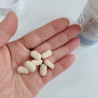프리마인 평생 써야하는 관절의 건강을 위한 완벽설계 솔루션 관절n마디케어 플러스 120정 — 4점을 준 리뷰어가 2021년 9월 올린 사용 사진