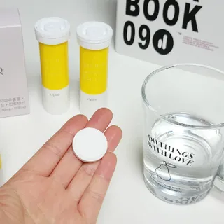 [슬림드랍 레몬맛] 건기식 다이어트 보조제 겸 비타민 — 5점을 준 리뷰어가 2022년 1월 올린 사용 사진