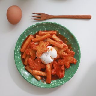 빨간키트 떡볶이 밀키트 2~3인분 매운맛 국물 떡볶이 만들기 쉬운 황금 레시피 분말 소스로 간편한 요리 — 5점을 준 리뷰어가 2021년 8월 올린 사용 사진