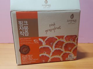자연에온 핑크 자몽 착즙 100mL 10개입 1BOX +가 득담은 자몽 콜라겐 젤리스틱 1BOX — 5점을 준 리뷰어가 2021년 6월 올린 사용 사진