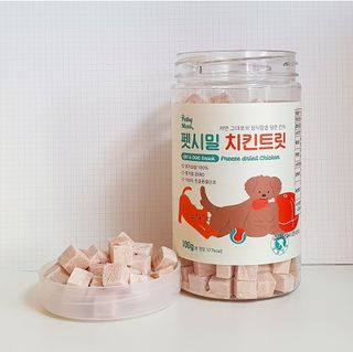 [펫시밀] 원물그대로 영양듬뿍 진공동결건조 북어트릿75g,치킨트릿100g,연어트릿75g 강아지 고양이 간식 — 5점을 준 리뷰어가 2023년 6월 올린 사용 사진