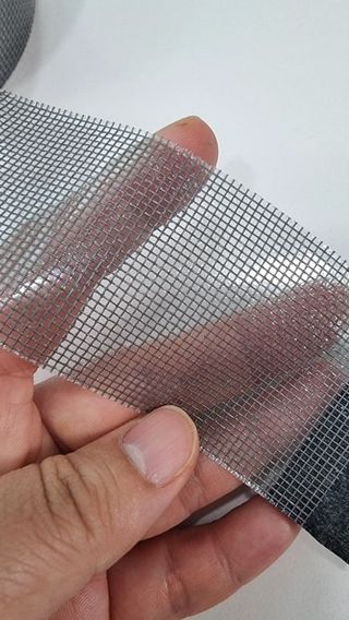 3M 방충망보수테이프 + 벌레막이 방충망밴드 — 5점을 준 리뷰어가 2025년 5월 올린 사용 사진