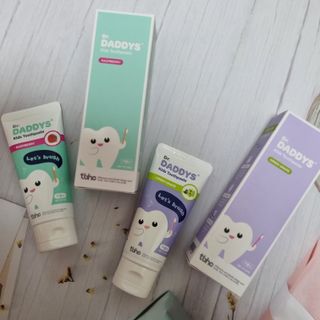 닥터데디스 안심저불소 키즈치약 (라즈베리, 청포도향 중 택 1) 60g +  여행용 미니 치약 15g — 4.5점을 준 리뷰어가 2022년 10월 올린 사용 사진