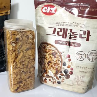 씨알푸드 씨알로 그래놀라 2종 후르츠+크랜베리 아몬드 — 5점을 준 리뷰어가 2022년 7월 올린 사용 사진