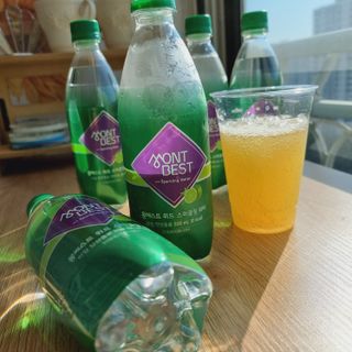 몽베스트 Montbest with Sparkling water Lime20병 — 5점을 준 리뷰어가 2022년 10월 올린 사용 사진