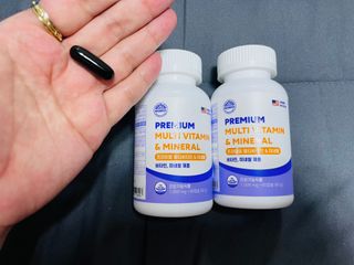 서울약사신협 네이처픽_멀티비타민&미네랄_1,000mg x 120캡슐 — 3.5점을 준 리뷰어가 2021년 9월 올린 사용 사진