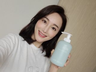 1. eillie o 미네랄 일라이트 헤어 샴푸 2. eillie o 미네랄 일라이트 퓨어 클렌징 솝 — 5점을 준 리뷰어가 2022년 5월 올린 사용 사진