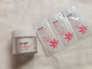 엔디어고 햄프에너지 베리어 크림 50ml — 5점을 준 리뷰어가 2022년 11월 올린 사용 사진