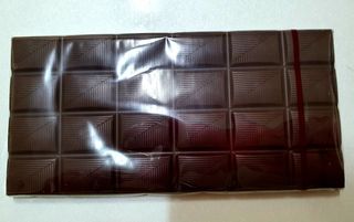 당류2g 자일리톨로 단맛을낸 슈카 퓨어비건 무설탕초콜릿 Xucker vegan 2개입 — 4점을 준 리뷰어가 2021년 4월 올린 사용 사진
