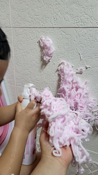 주식회사 권브라더스 [권브라더스] 목욕놀이 필수템, 핑키공주 유아버블클렌저 300ml 대용량 몽글몽글 구름 속 딸기향 — 5점을 준 리뷰어가 2022년 1월 올린 사용 사진