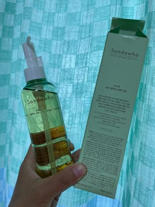 스킨큐어 산다화 순한 클렌징 동백 오일 200ml — 5점을 준 리뷰어가 2023년 8월 올린 사용 사진