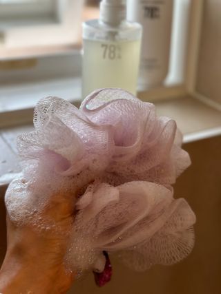 에일리언오더즈 센티드 핸드 앤 바디 워시 290ml (3종 택1) — 5점을 준 리뷰어가 2023년 8월 올린 사용 사진