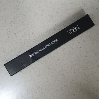 틸디앤 메이크 리얼무드 오토 아이라이너 — 4.5점을 준 리뷰어가 2021년 12월 올린 사용 사진