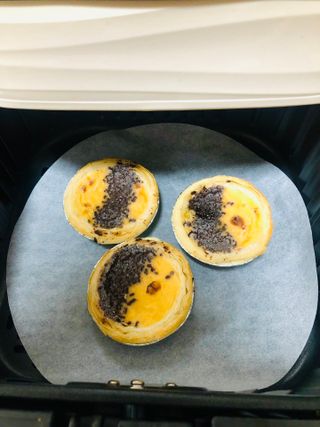 디앙뜨 포르투갈 에그타르트 오리지널 맛+패션후르츠+초콜릿타르트 맛 중 택1 — 5점을 준 리뷰어가 2021년 7월 올린 사용 사진