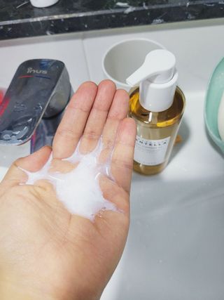 스킨1004 [SKIN1004] 마다가스카르 센텔라 라이트 클렌징 오일 200ml — 5점을 준 리뷰어가 2024년 8월 올린 사용 사진