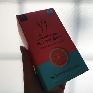 리넥무역 에스나인 콤부차 건강발효 콤부함량59 자몽 5gx10포 — 5점을 준 리뷰어가 2021년 7월 올린 사용 사진