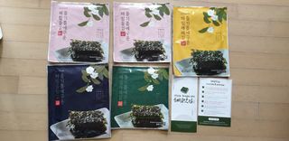 [해림맛김] 들기름에 구운 바삭바삭 김 4종 세트 + 1종 랜덤발송 총5개입 — 5점을 준 리뷰어가 2021년 2월 올린 사용 사진