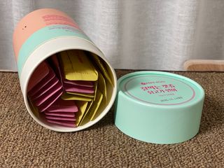 페페로니 잘 먹는 캣츄 - 무항생제 닭고기 12개 + 알래스카 연어 12개 — 5점을 준 리뷰어가 2021년 8월 올린 사용 사진