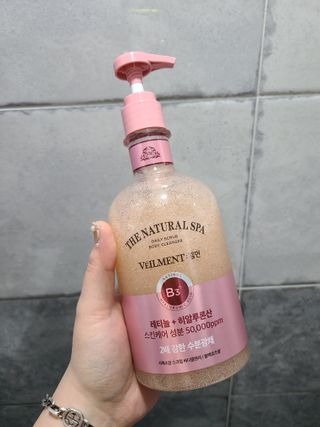 벨먼 내추럴스파 수분광채 스크럽 바디워시 600ml 5종 — 5점을 준 리뷰어가 2022년 5월 올린 사용 사진