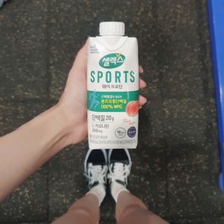 셀렉스스포츠 셀렉스 스포츠 웨이 프로틴 복숭아_ 330ml x 12팩 — 5점을 준 리뷰어가 2021년 7월 올린 사용 사진