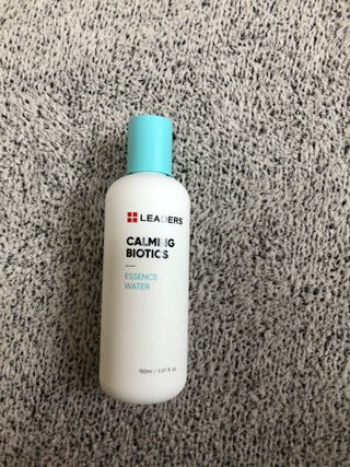 리더스코스메틱 리더스 카밍 바이오틱스 에센스 워터 — 5점을 준 리뷰어가 2021년 4월 올린 사용 사진