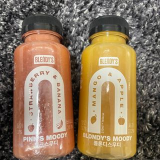 BLENDY'S 핑크 스무디+블론디 스무디 — 5점을 준 리뷰어가 2022년 3월 올린 사용 사진