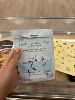 세뚜아(Cettua) [세뚜아] 모이스처 밸런싱 페이셜 마스크 Cettua Moisture Balancing Facial Mask 5매 — 5점을 준 리뷰어가 2024년 4월 올린 사용 사진