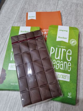 당류2g 자일리톨로 단맛을낸 슈카 퓨어비건 무설탕초콜릿 Xucker vegan 2개입 — 3.5점을 준 리뷰어가 2021년 4월 올린 사용 사진