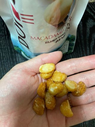 도이퉁 마카다미아 넛 90g  로얄 마카넛 오리지널 쏠트 허니 — 5점을 준 리뷰어가 2021년 9월 올린 사용 사진