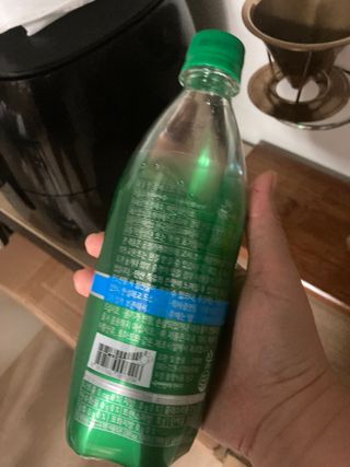 몽베스트 Montbest with Sparkling water Plain 20병 — 4.5점을 준 리뷰어가 2022년 8월 올린 사용 사진