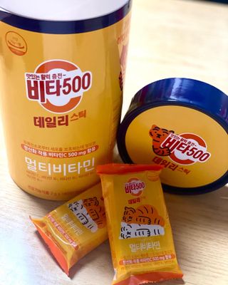 광동생활건강 프리 [광동] VB와 VC를 함유한 멀티 비타민 비타 500 데일리 스틱 180포 — 5점을 준 리뷰어가 2022년 8월 올린 사용 사진