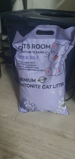 겟플렉스 켓플렉스 캣츠룸BS-1 고양이모래 4kg — 5점을 준 리뷰어가 2021년 1월 올린 사용 사진