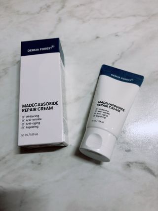 더마포레스트 마데카소사이드 리페어 크림 / 캐비아추출물 병풀추출물 시카케어 미백 주름개선 — 5점을 준 리뷰어가 2021년 7월 올린 사용 사진