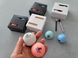 더위치골프(thewitchgolf) 프리미엄 골프 공 더위치골프 매트 펄 컬러의 3피스볼 더위치골프 골프볼 선물세트 — 5점을 준 리뷰어가 2023년 9월 올린 사용 사진