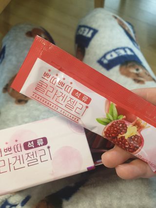 헬스업_쁘띠쁘띠석류콜라겐젤리_20g x 14포 — 5점을 준 리뷰어가 2021년 2월 올린 사용 사진