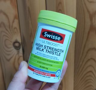 Swisse 스위스 고함량 밀크씨슬 35,000mg 60정 — 5점을 준 리뷰어가 2021년 11월 올린 사용 사진