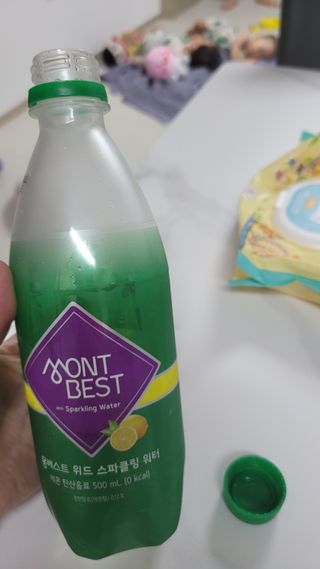 몽베스트 Montbest with Sparkling water Lemon OR Lime 20병(랜덤) — 4.5점을 준 리뷰어가 2022년 8월 올린 사용 사진