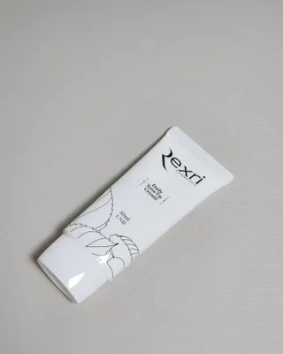 렉스리 데일리 톤업 크림 Rexri Daily Tone Up Cream — 5점을 준 리뷰어가 2022년 9월 올린 사용 사진