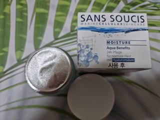 산수시 아쿠아 베네핏 24h 수부지 물광 속건조 수분크림 50ml — 5점을 준 리뷰어가 2021년 6월 올린 사용 사진