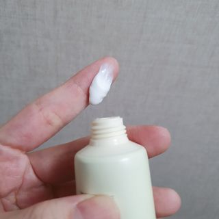 젠바이오 코스메틱스 젠바이오수딩크림]   가려운 피부 & 아토피 원픽 크림 — 5점을 준 리뷰어가 2022년 9월 올린 사용 사진