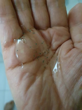 모두발라 마이크로 비타캡슐 탈모샴푸 — 5점을 준 리뷰어가 2022년 1월 올린 사용 사진