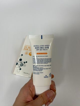[트리티스] UV 디펜스 선크림 PA+++ / SPF50+  60ml — 4.5점을 준 리뷰어가 2020년 12월 올린 사용 사진