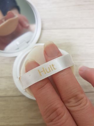 위뜨 글로시 레이어 쿠션 — 4점을 준 리뷰어가 2022년 7월 올린 사용 사진