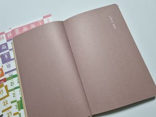 리훈 2023년 하고싶은말다이어리 (세로/정사각 중 택 1, 베이지/블루 중 택 1) — 5점을 준 리뷰어가 2023년 2월 올린 사용 사진