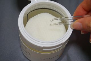 랑벨 비타 에너지 잡티 앰플 패드 65매 (투명하고 밝은 얼굴 광채패드) — 5점을 준 리뷰어가 2022년 6월 올린 사용 사진