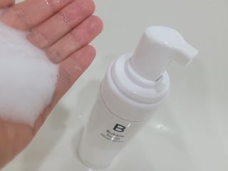 블룸비 거품 두피 샴푸 — 5점을 준 리뷰어가 2022년 9월 올린 사용 사진